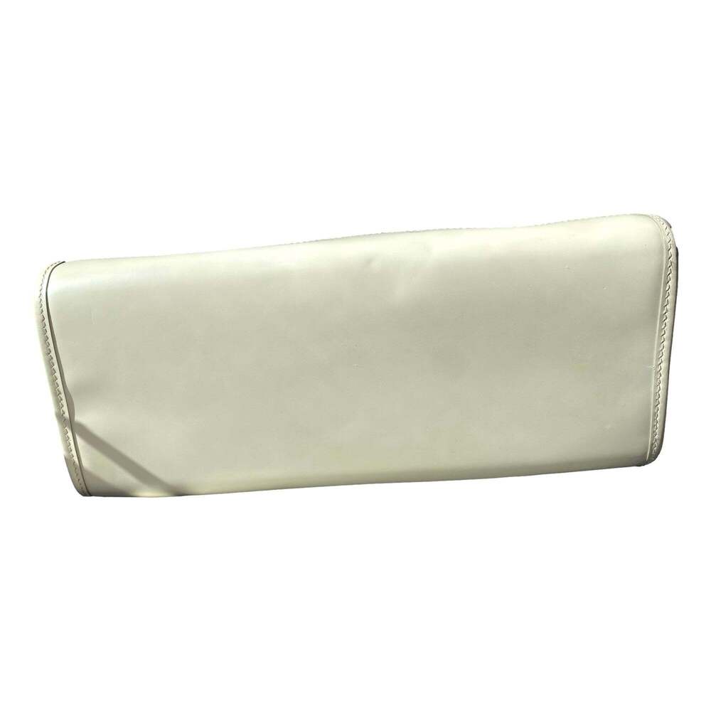 Louis Vuitton Madeleine PM Epi Shoulder Bag - Picture 4 of 10